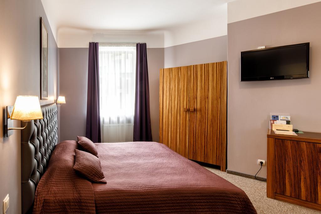 City Hotel Teater Riga Dış mekan fotoğraf